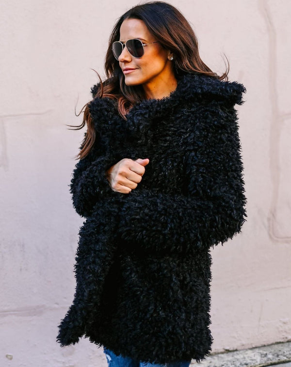 Plüsch-Teddyjacke mit Kapuze | Kuschelig & Stilvoll | Perfekt für Wintertage