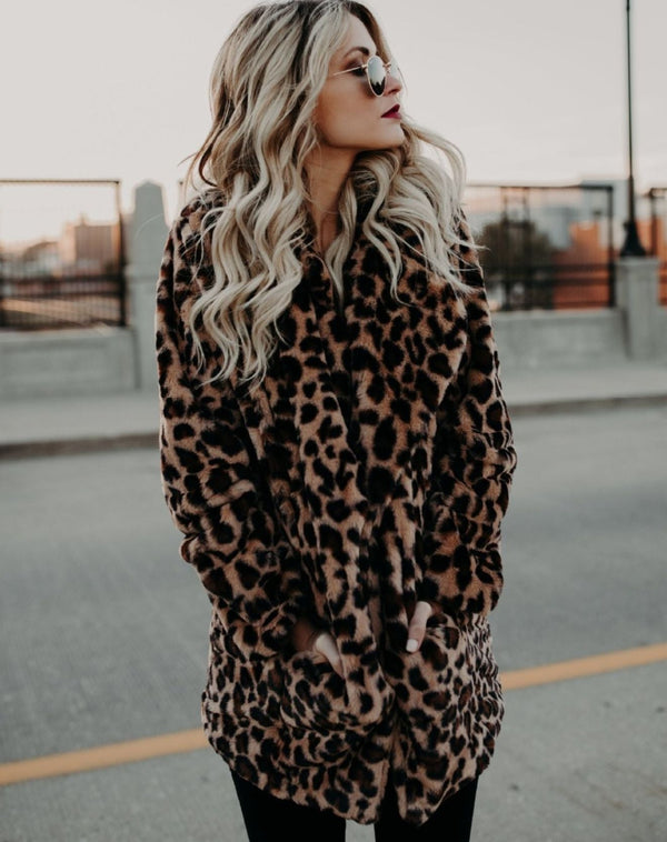 Leopardenmuster-Kunstfellmantel | Wild & Stilvoll | Perfekt für auffällige Winter-Looks