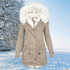 Parka mit Kunstfellkapuze | Wintermode | Isolierter Stoff