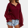 Bluse mit Spitzenärmeln & V-Ausschnitt | Romantik trifft Casual | Verspielt & Edel